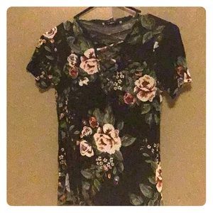 Black rose chocker shirt ((: